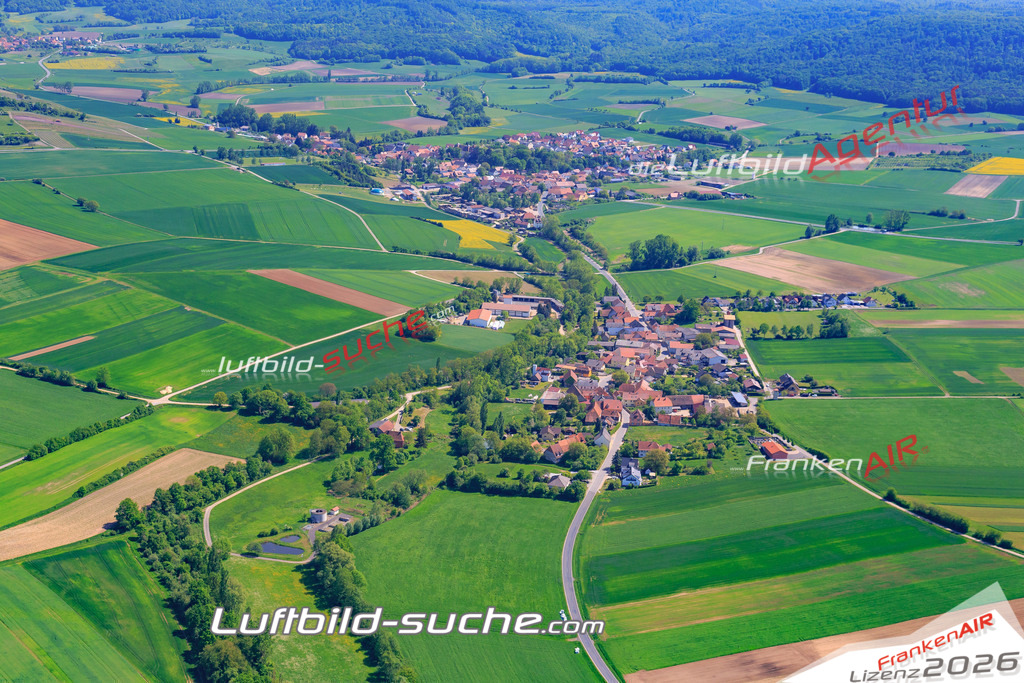 aktuelles Luftbild von Unterschwappach Knetzgau - Luftaufnahme wurde 2018 von https://frankenair.de mittels Flugzeug (keine Drohne) erstellt.