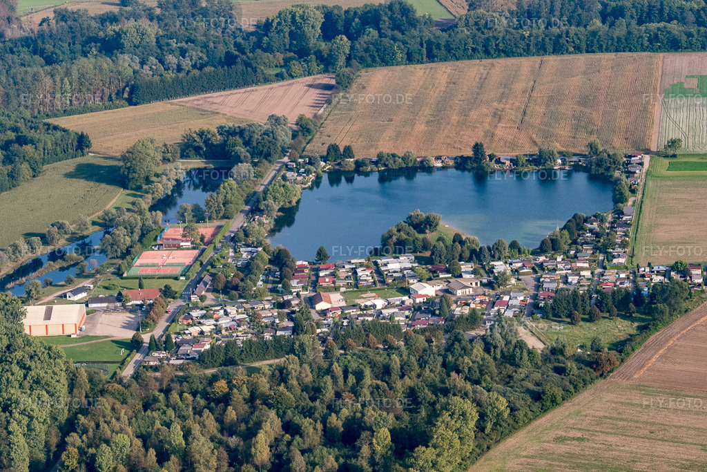 Luftbild: Camping Capfun - Fort Falabraque in Seltz im Bundesland Bas-Rhin in Frankreich. – Foto: P1000878.jpg vom 15.09.2014 durch Werner Riehm/FLY-FOTO.de – Auflösung des Originals: 5472 x 3648 px – Camping Fort Falabraque Seltz, Parc aquatique - Capfun