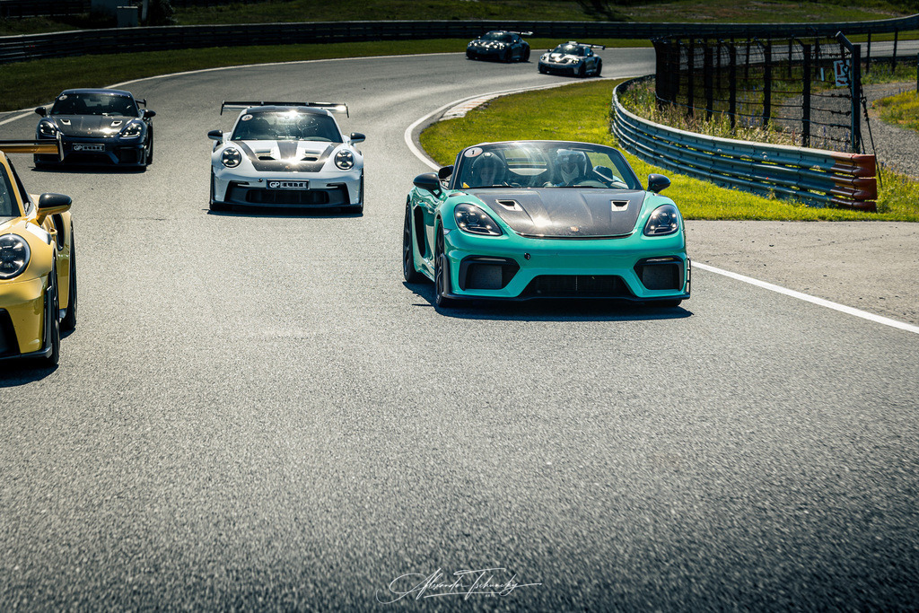 R6AT6271 _Alexander Tschuncky | Entdecken Sie die faszinierende Welt von Alexander Tschuncky Arts: Kreative Fotografie, atemberaubende Automobilkunst und hochwertiger Bilderdruck. Lassen Sie sich inspirieren! - Realisiert mit Pictrs.com