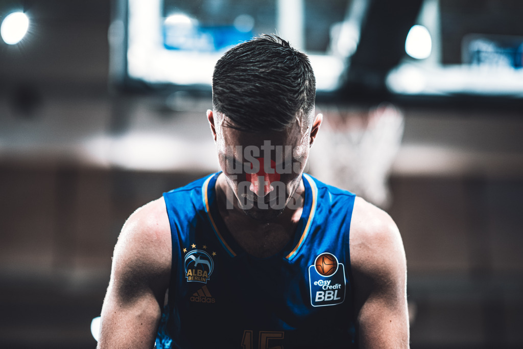 Basketball | Männer | Saison 2023/2024 | easyCredit Basketball Bundesliga | Veolia Towers Hamburg vs. Alba Berlin | 17.04.2024 | Martin Hermannsson (#15, Alba Berlin)