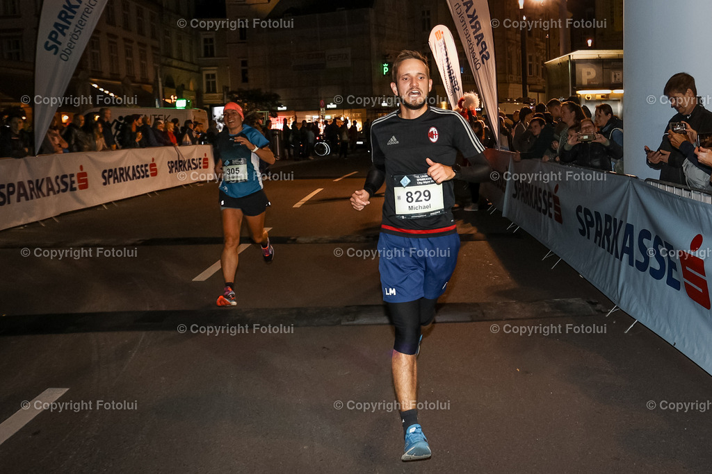 A-BINDER_20220922_0067 | LINZ,  AUSTRIA,22.Sept. 2022 - Night Run, Image shows Night Run.
Photo: Sportmediapics.com/ Manfred Binder