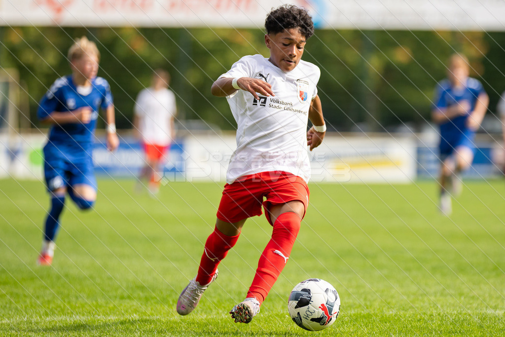 20250920_Picselweb-Fotografie_1R3_1551 | JFV D/A &amp; Stade - VfB Oldenburg0:1 VfB no70:2 VfB no70:3 VfB JFV Eigentor0:4 VfB no70:5 VfB no71:5 JFV no3 Jaric Jimenez-Voss2:5 JFV no9 Janko Sylvester3:5 JFV no16 Damian Elias Mihro Burekovic - Realisiert mit Pictrs.com