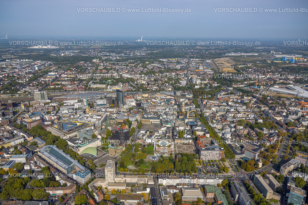 Dortmund231000827 | Luftbild, Innenstadtansicht Wallring mit Rathaus und Friedensplatz im Vordergrund, Hochhaus RWE Tower am Hauptbahnhof, City, Dortmund, Ruhrgebiet, Nordrhein-Westfalen, Deutschland