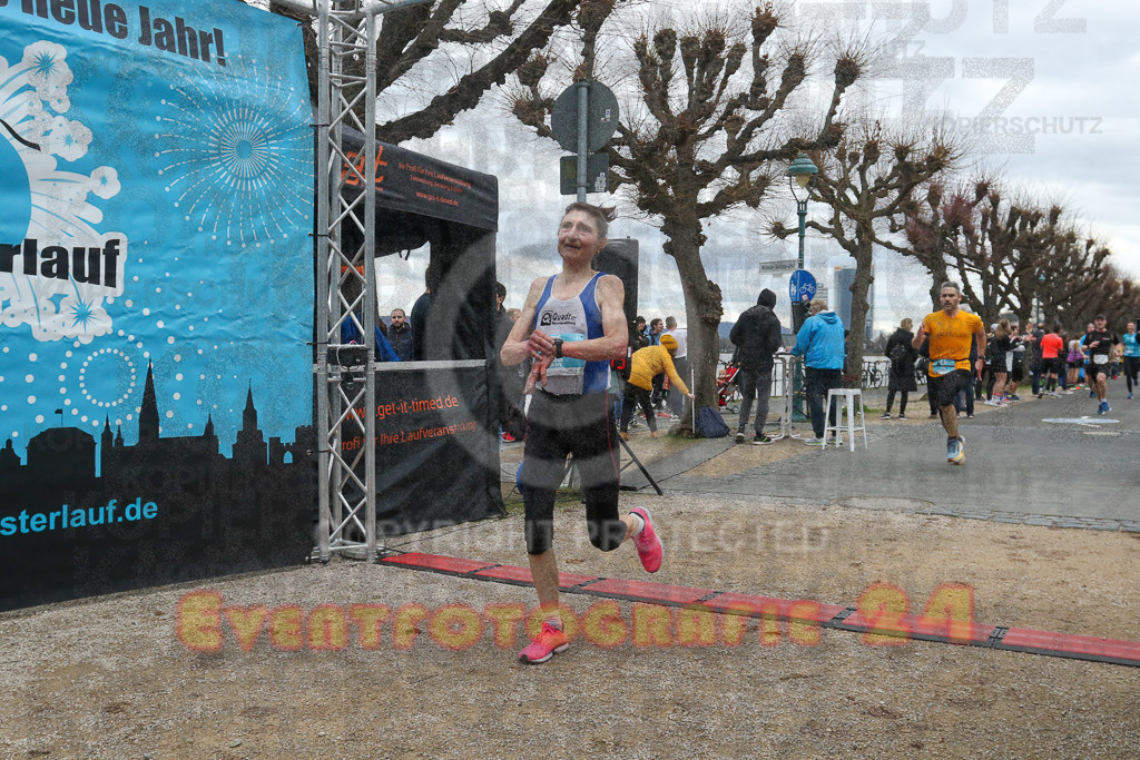 221231_1159_EV9_5153 | Sportfotografie im Rhein-Sieg Kreis, Köln, Bonn, NRW, Rheinland Pfalz, Hessen, etc. Unser Tätigkeitsfeld umfasst den Laufsport vom Volkslauf über den Marathon, Duathlon, Triathon bis zum Ultralauf wie Kölnpfad Ultra oder Schindertrail.