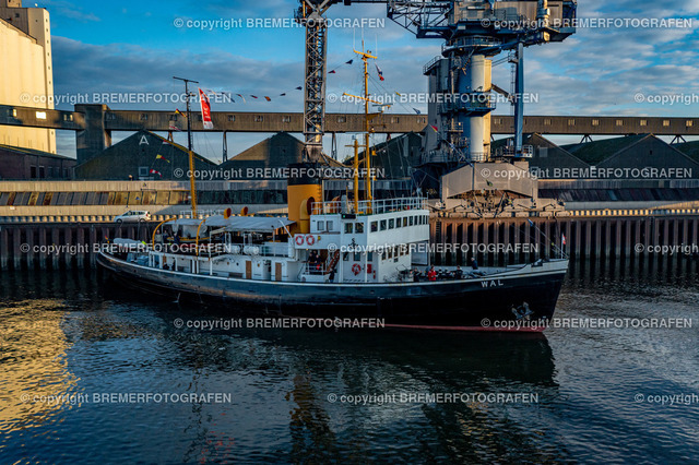 DJI_0146 | 30.09.2022 Drohnenaufnahmen Dt. Schifffahrtstag 2022 Bremen Wendebecken / Weser
