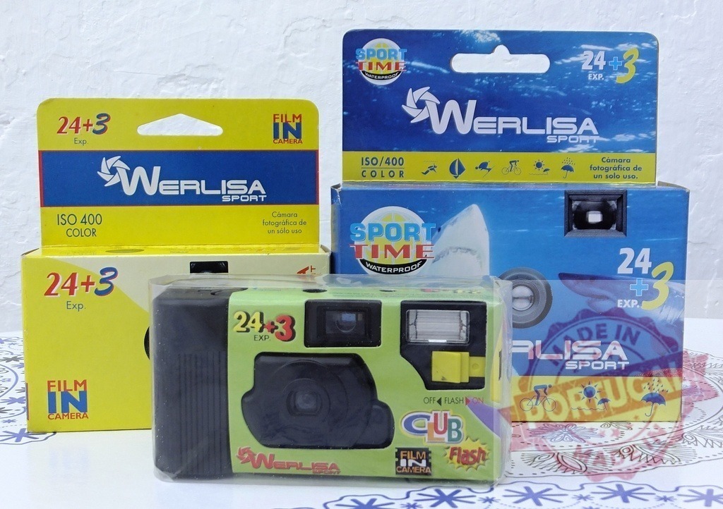 Werlisa Sport disposable cameras for vintage film photography | Werlisa Sport disposable film cameras and packaging, including waterproof and flash models - Realized with Pictrs.com