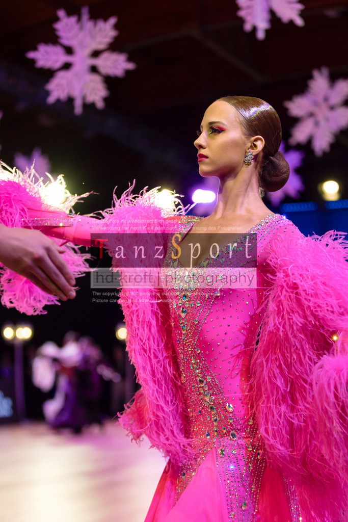 20241215_WDSF_Open_Youth_Std-Riga-8462 | Tanzsportbilder, Standardtanz, Lateintanz, WDSF, DTV, LTVB, dancecomp, goc, hessen tanzt, blaues band der spree, walzer, tango, wiener walzer, slowfox, quickstepp, samba, rumba, cha-cha-cha, paso doble. jive, hd-kroft photography, turniertanzsport