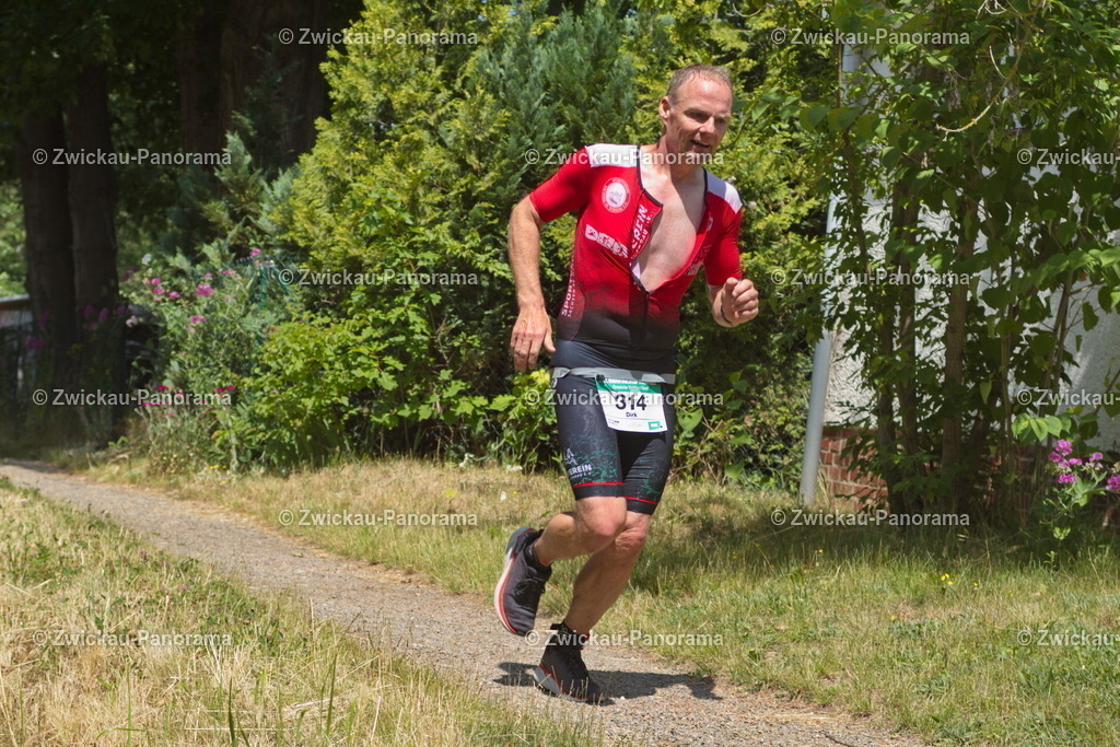 2023_0630_KoberTriathlon_DPM-OLY1290 | Urban. Natur. Panorama. Luftbild. 
Der Bildershop für aufregende Perspektiven!
Für Deko, Wandbild und Kalender!
Wir bringen LED-Bilder zum Leuchten!
