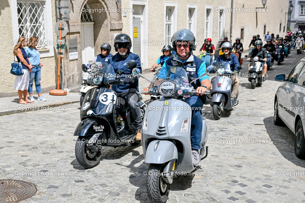 Vespatreffen 2024 Altstadt Linz_ 15.06.2024-75 | 15.06.2024, Linz, AUT, Altstadt Linz, im Bild Vespatreffen in der Altstadt Linz 2024©Harald Dostal / fodo.news