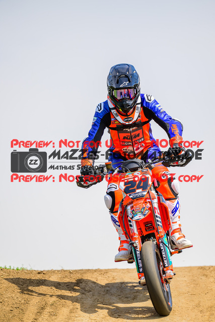 MaZZes_FotoMatrix_240622_6007705_7177 | S4