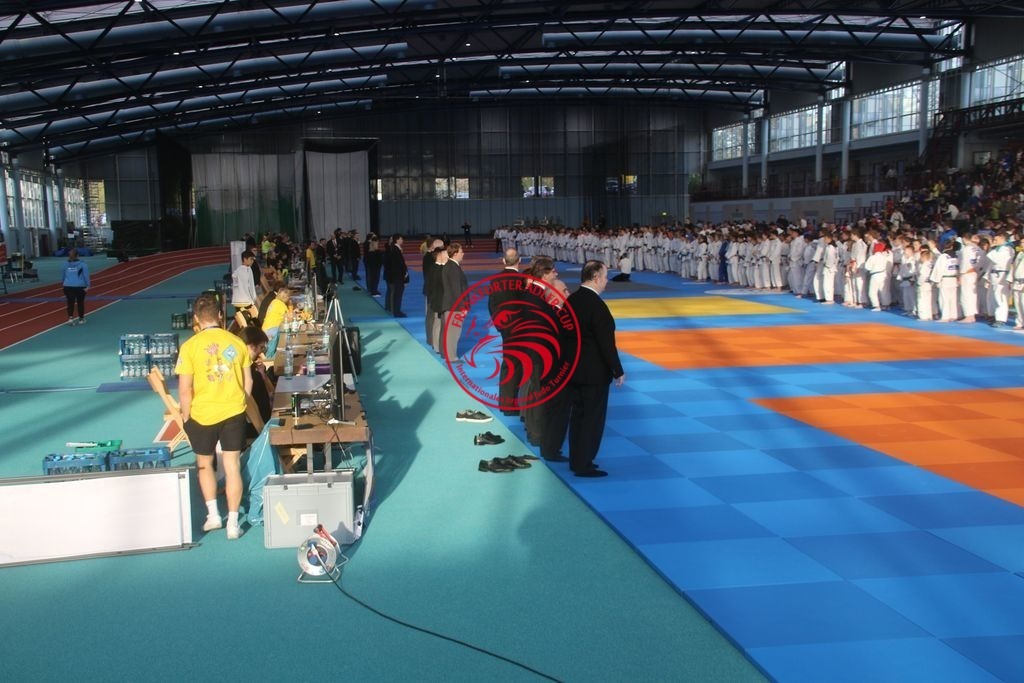 MSY-2022-10-30-7890 | Fotos vom Adler Cup - Pictures from Adler Cup

Hier findet Ihr alle Eindrücke und großen Momente der Adler Cup Wochenenden. Here you will find all impressions and great moments of the Adler Cup weekends. - Realisiert mit Pictrs.com