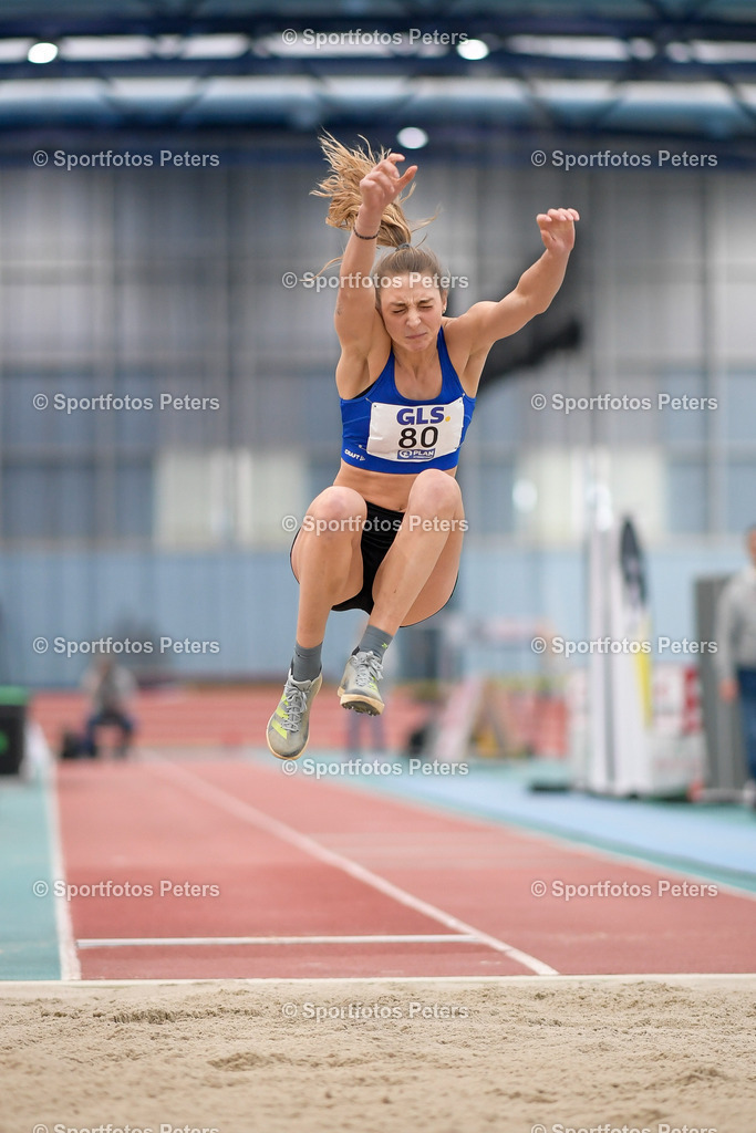 _KP12910_1 | 09.02.2025, xkaix, Leichtathletik 20. Deutsche Meisterschaften, Mehrkampf Halle v.l. Carina Keilmann (USC Bochum) - Realisiert mit Pictrs.com