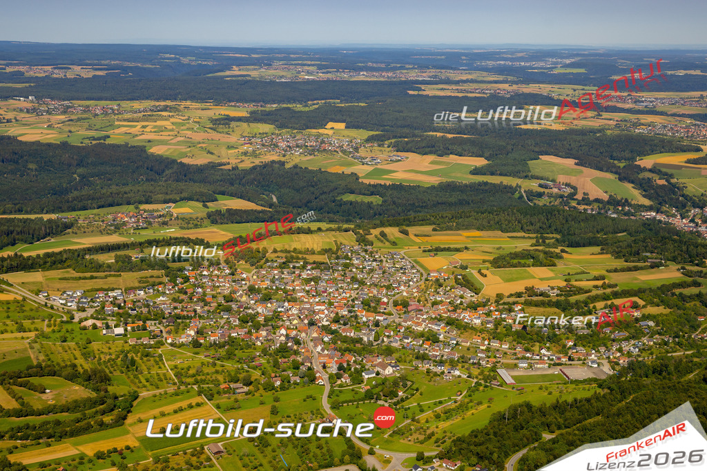 Das Luftbild zeigt : Walddorf Altensteig - Die Luftaufnahme wurde 2024 vom UL-Flugzeug aus erstellt ( keine Drohne ) - Hochauflösende Luftaufnahme - Für grossformatige Ausdrucke geeignet. Die Geschenkidee !Mit Lizenz und Bildrechte bestellbar