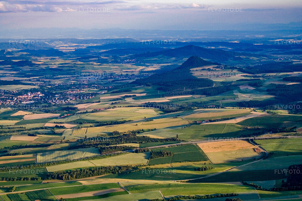 Luftbild: Stadt von Norden in Engen im Bundesland Baden-Württemberg in Deutschland. Foto: IMG_11397.jpg vom 04.07.2008 durch Werner Riehm/FLY-FOTO.de