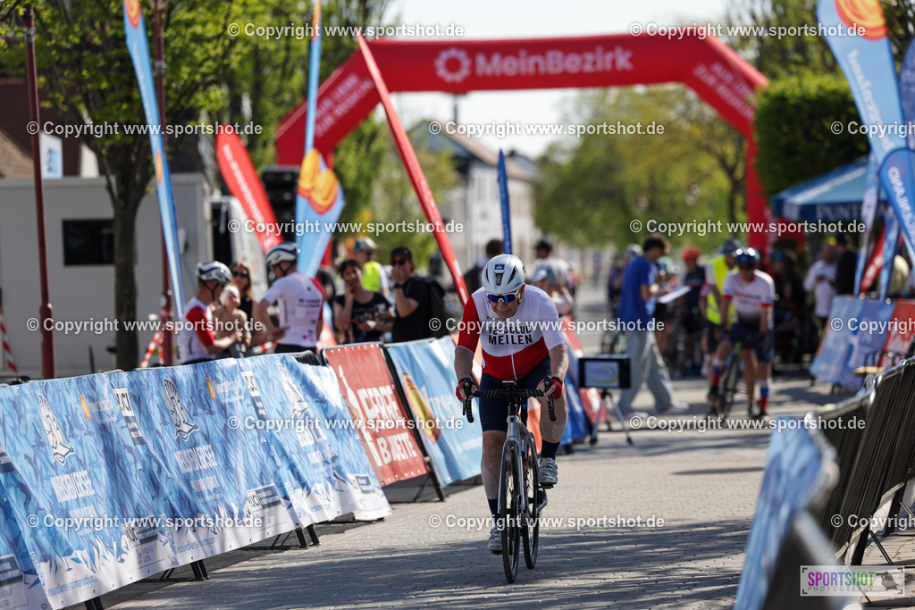 094_VJ__5615 | Neusiedlersee Radmarathon 2026@sportshot_your_pictrs #yourpictures#roadtowm2029 #nrm #neusiedlerseeradmarathon #neusiedlersee #neusiedlerseetourismus #burgenland #mörbisch #nrm26 #burgenlandtourismus #voglundco #poweredbyburgenlandtourismus #radsport #rad #marathon #ucigranfondo #visitburgenland #ucigranfondoworldseries