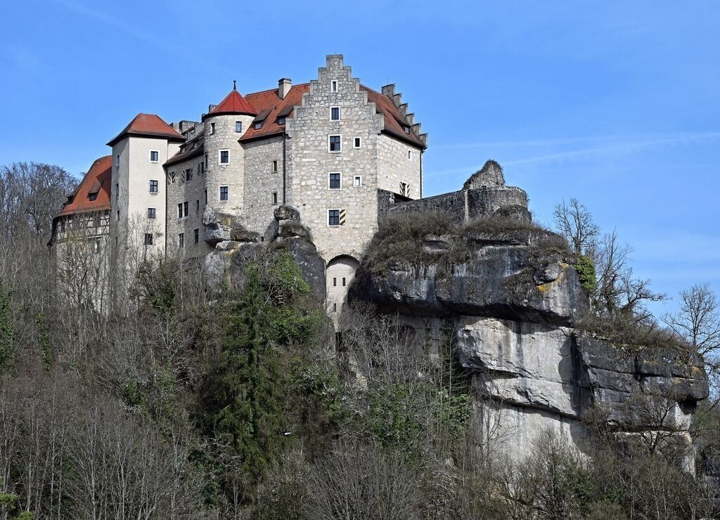 Burg03-kl | lucisnaturbilder - Realisiert mit Pictrs.com