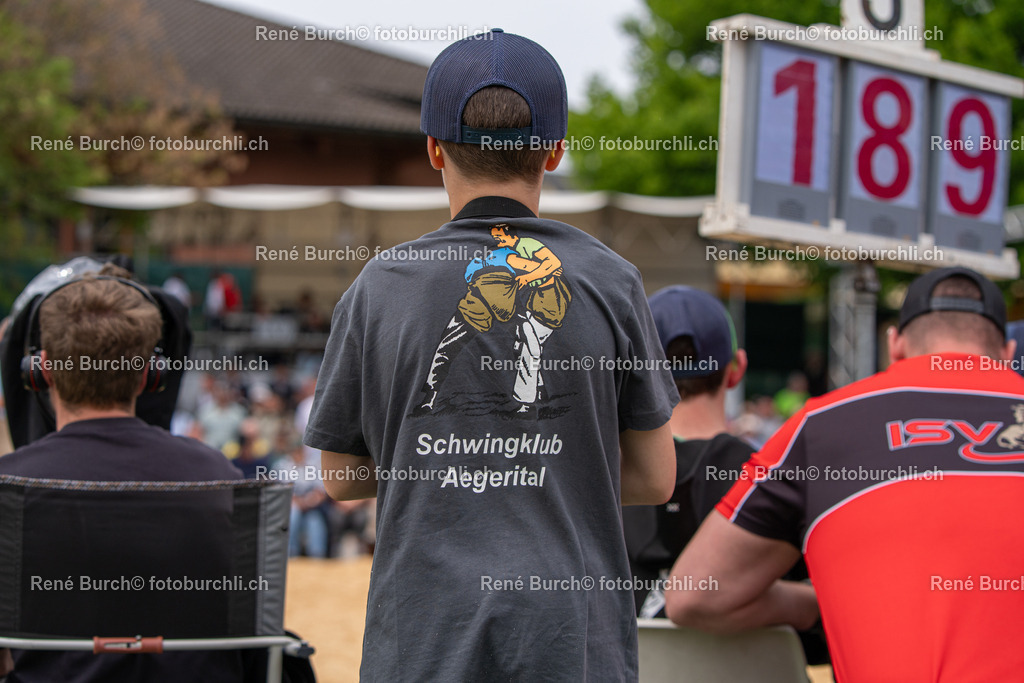 BUR02573 | René Burch leidenschaftlicher Fotograf aus Kerns in Obwalden.  Hier finden sie Sport, Landschaft und Natur Fotografie.
 - Realisiert mit Pictrs.com