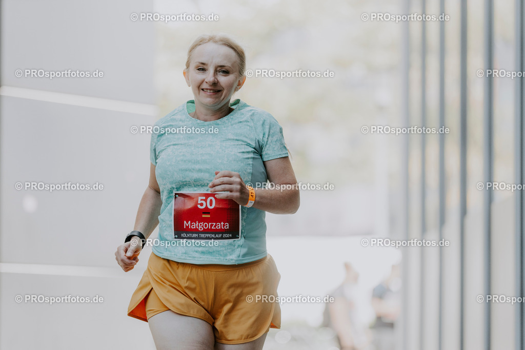 240825_Treppenlauf-106 | Professionelle Fotos Ihrer Laufsportveranstaltung.