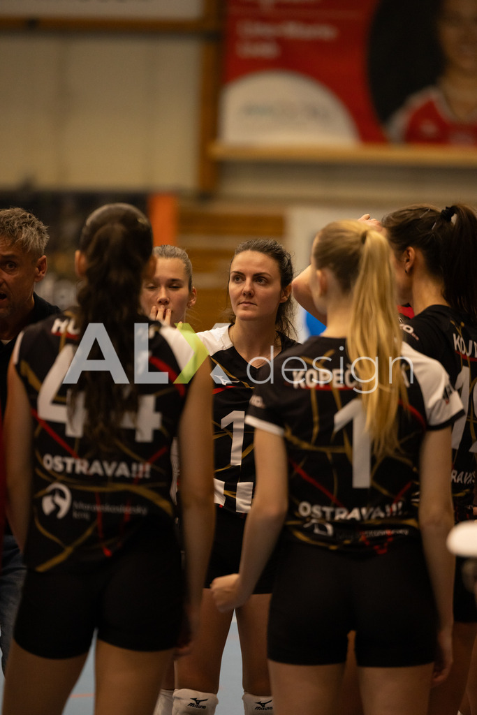 Volleyball I Frauen I Saison 2025-2026 I CEV Volleyball Challenge Cup 2026 | Women I 16th Finals I VC Kanti Schaffhausen - TJ Ostrava I 03.12.2025 | Hochwertige Sportfotos kaufen & lizenzieren für Medien, Vereine, Agenturen & Sportler:innen. Entdecke professionelle Sportfotografie im Bildshop von Alexander Franzen. - Realisiert mit Pictrs.com