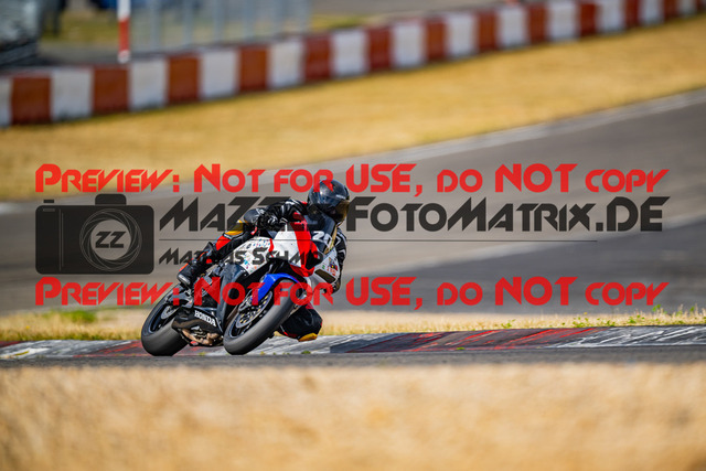 MaZZes_FotoMatrix_230719_8755 | ROT