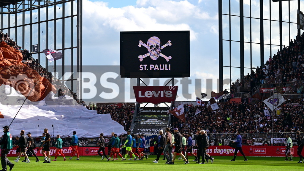 KBS Picture_FCStPauli-FCAugsburg_019 | Anzeigetafel Millerntorstadion ,Sportplatz :  Millerntor Stadion, - Realisiert mit Pictrs.com