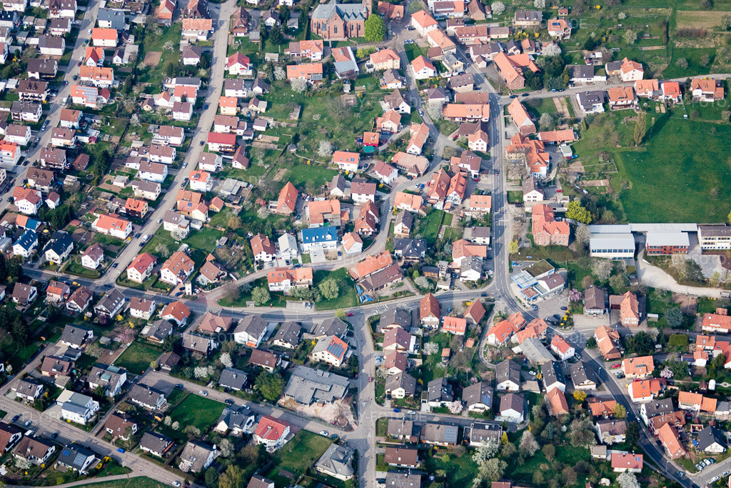 Luftbild: Schluttenbacher Straße im Ortsteil Schöllbronn in Ettlingen im Bundesland Baden-Württemberg in Deutschland. Foto: IMG_17735.jpg vom 12.04.2009 durch Werner Riehm/FLY-FOTO.de