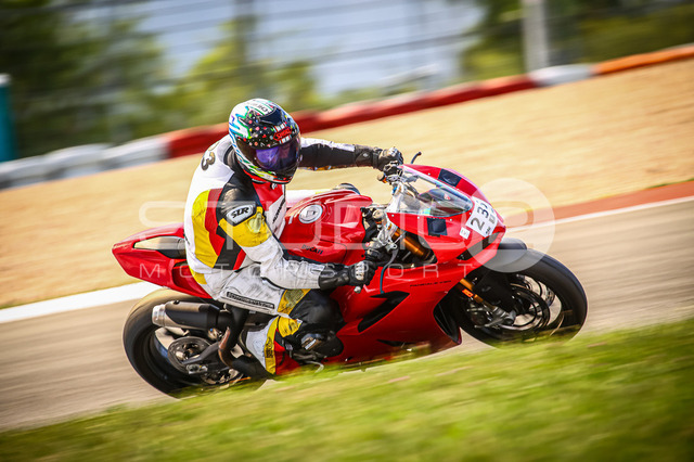 0235-250723NR-019_235 | Deine Full-Service-Agentur für ✔️Videoproduktionen und ✔️Motorsportfotografie Jetzt Angebot anfragen!