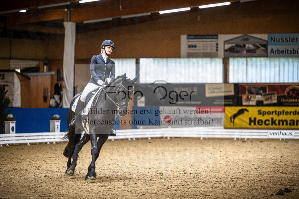 DOS_3421 | Entdecke hochwertige Reitturnierfotos von Foto Oger. Professionell, emotional und authentisch – jetzt Lieblingsmomente im Shop bestellen.Deutschlandweite Turnierfotografie. - Realisiert mit Pictrs.com