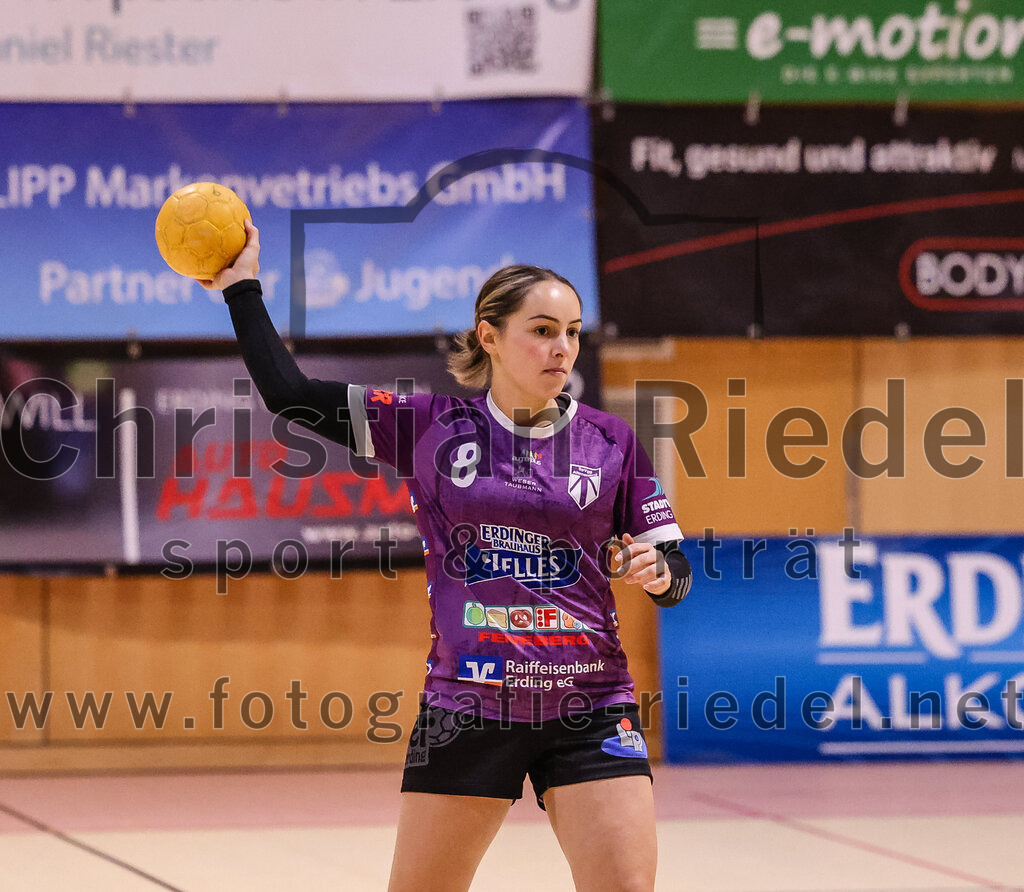 2025-02-15_118_SpVgg_Altenerding_gegen_MTV_Pfaffenhofen | Erding, Deutschland, 15.02.2025:Handball, Bezirksoberliga Frauen Altbayern 2024 / 2024, 14. Spieltag, SpVgg Altenerding gegen MTV Pfaffenhofen, Endergebnis: 27:23Lena Prem (SpVgg Altenerding, #8)Foto: Christian Riedel / fotografie-riedel.net
