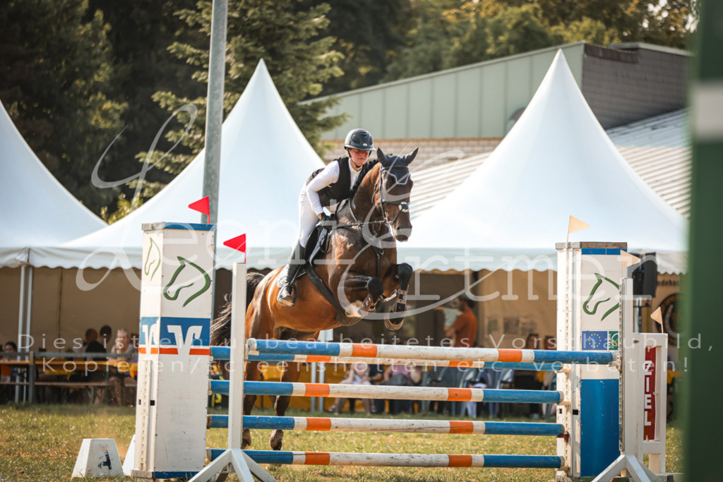 14.FrPfL00137 | Leoni Ertmer Photography - Realisiert mit Pictrs.com