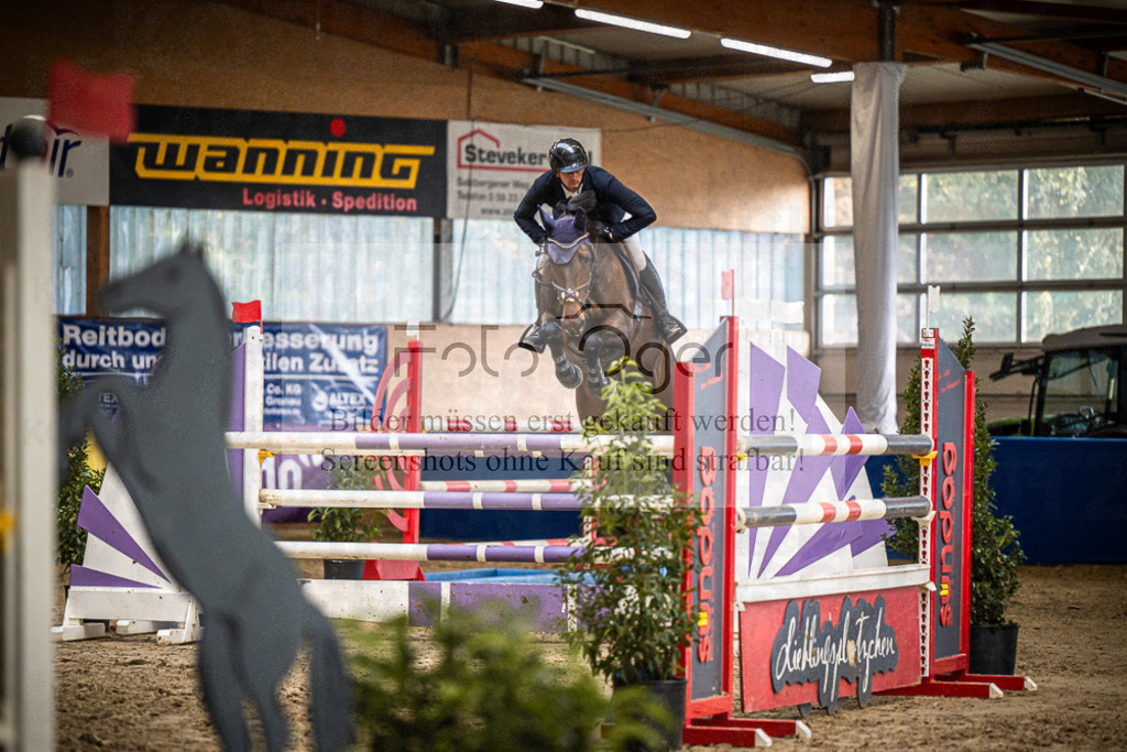 DOS_1124 | Entdecke hochwertige Reitturnierfotos von Foto Oger. Professionell, emotional und authentisch – jetzt Lieblingsmomente im Shop bestellen.Deutschlandweite Turnierfotografie. - Realisiert mit Pictrs.com