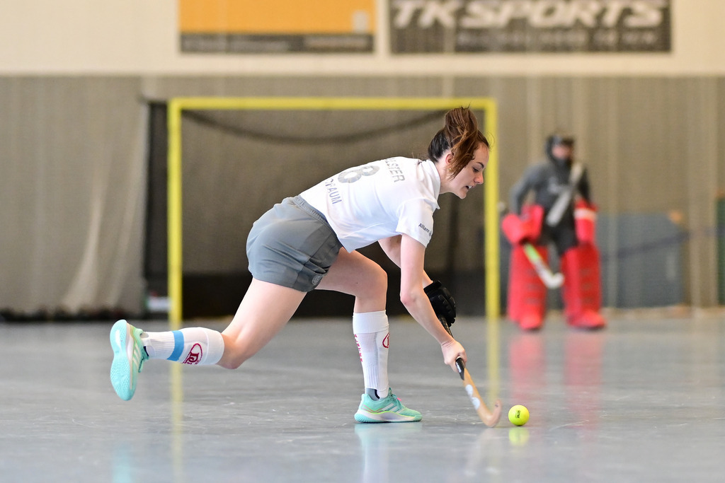 Hockey I Frauen I Saison 2024-2025 I 1. Bundesliga Nord I 5. Spieltag I Hamburger Polo Club - Der Club an der Alster | Der Sportfotograf. - Realisiert mit Pictrs.com