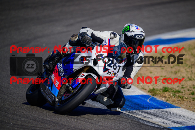 MaZZes_Fotomatrix_20250407_6007705_9843 | WEISS