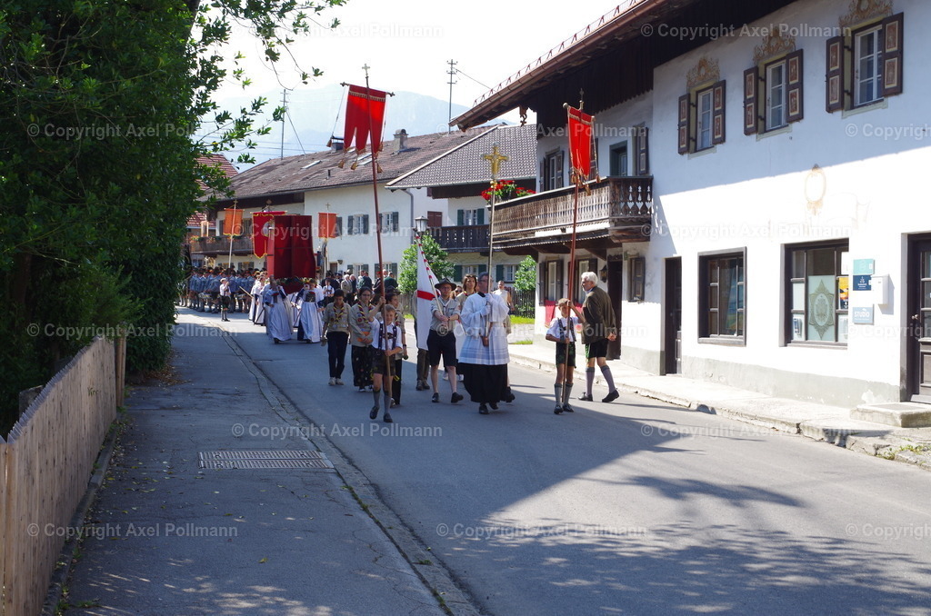 IMGP3583 | fotografiert von Axel PollmannLeonhardi Wallfahrt Benediktbeuern und Murnau, Fronleichnam, Fasching, Landschaft im Loisachtal und Benediktbeuern  - Realisiert mit Pictrs.com