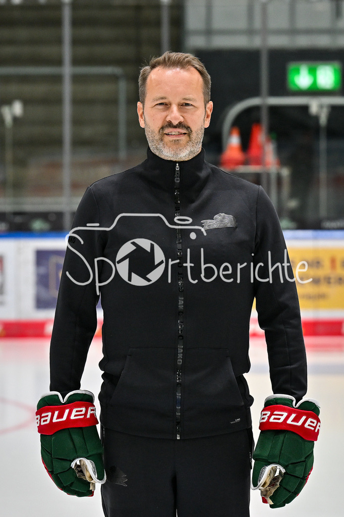 Augsburger Panther 2025/26 | im Bild Thomas DOLAK CO-Trainer Augsburger Panther / Einzelfoto / Freisteller / Media Day Augsburger Panther: Curt-Frenzel Stadion am 06.08.2025