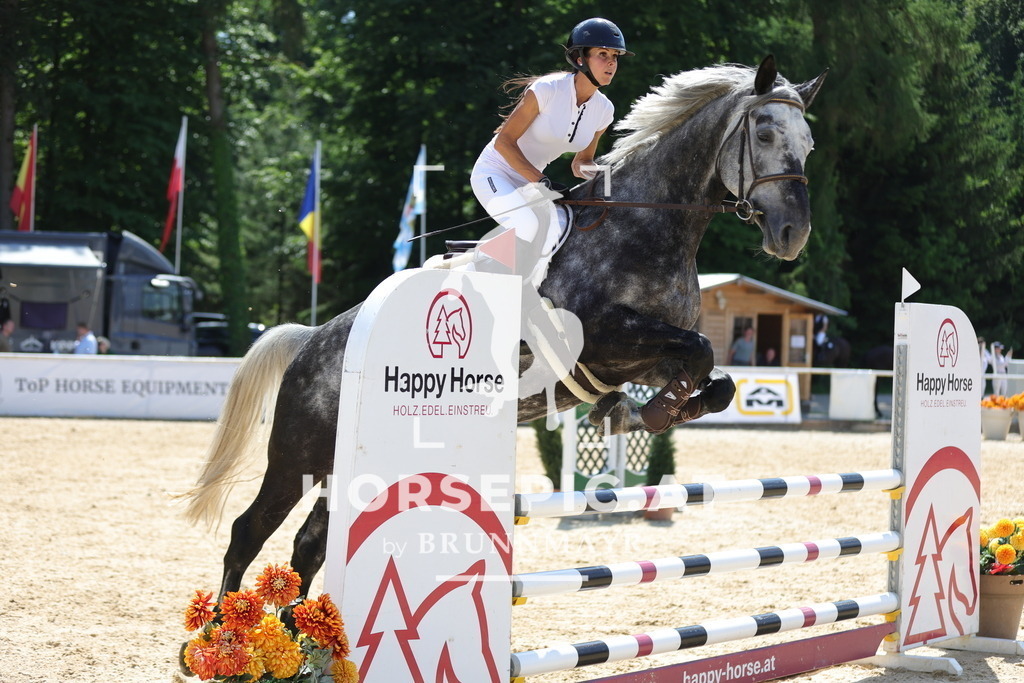 0P6A4502 | Willkommen bei Brunnmayr - Design & Fotografie – Ihrem Spezialisten für Reitturniere und Pferdeveranstaltungen in Oberösterreich, Salzburg und Bayern! Seit über 17 Jahren sind wir leidenschaftlich dabei.