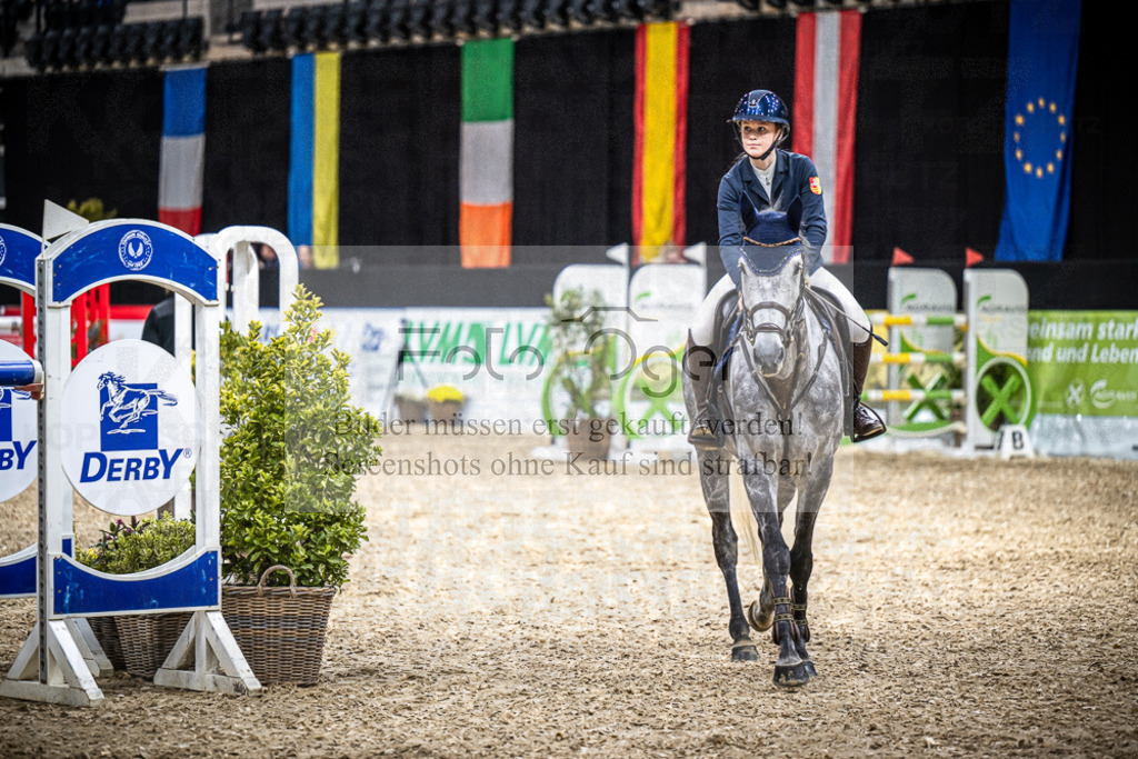 DOS_0733 | Entdecke hochwertige Reitturnierfotos von Foto Oger. Professionell, emotional und authentisch – jetzt Lieblingsmomente im Shop bestellen.Deutschlandweite Turnierfotografie. - Realisiert mit Pictrs.com