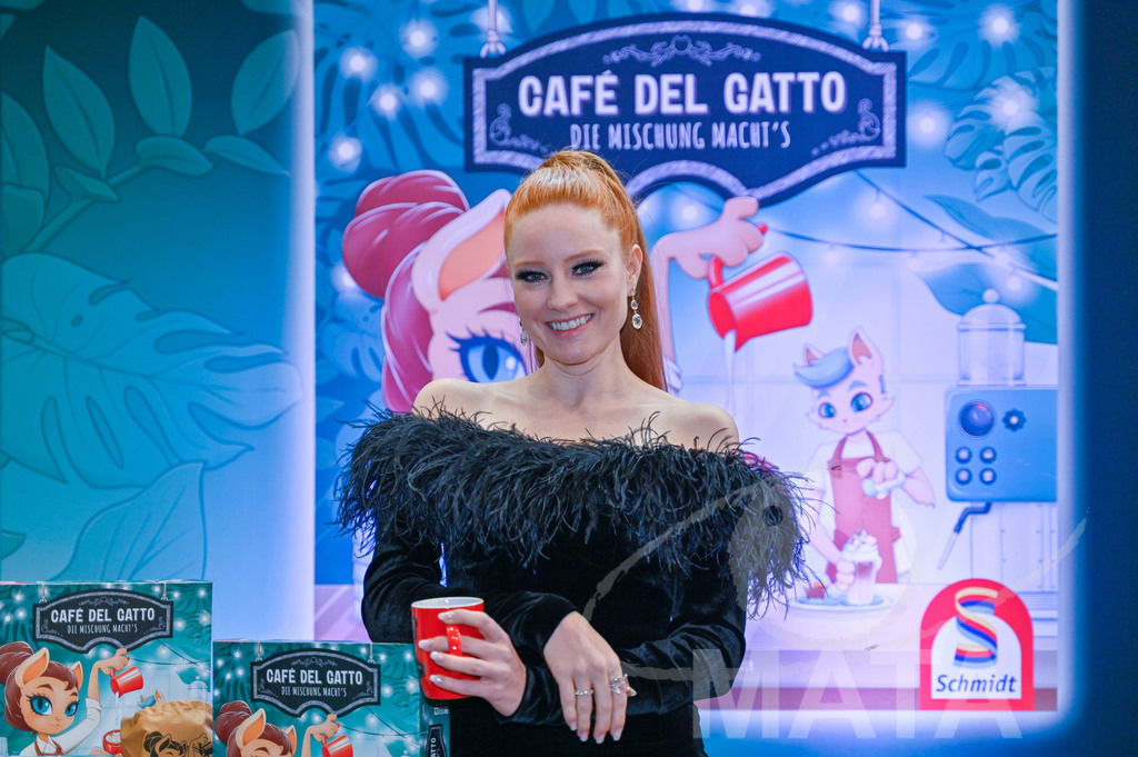 _DWA6885 | Barbara Meier bei der Presse-Preview der Nürnberger Spielwarenmesse 2023 auf dem Messegelände. Nürnberg, 31.01.2023 - Realisiert mit Pictrs.com