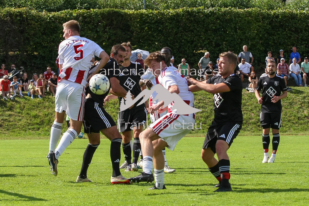 993T0584 | Medien- Sport- Entertainmentfotos