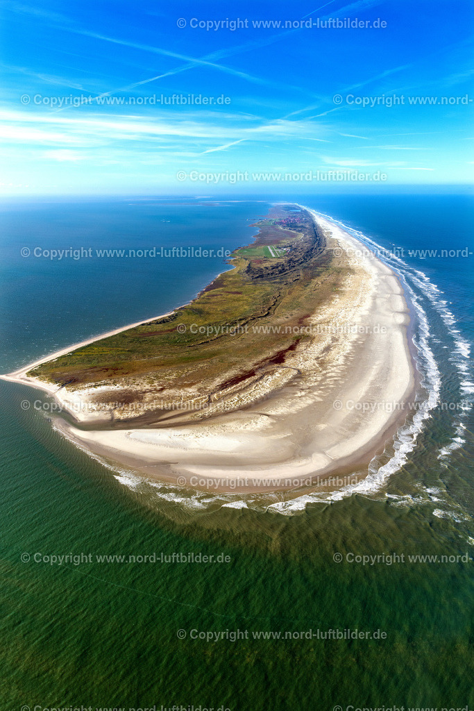 Juist_ELS_6555091022 | JUIST 09.10.2022 Sandstrand- Landschaft an der Ostfriesischen Insel in Juist im Bundesland Niedersachsen. // Beach landscape on the Island of Juist in the state Lower Saxony. Foto: Martin Elsen
