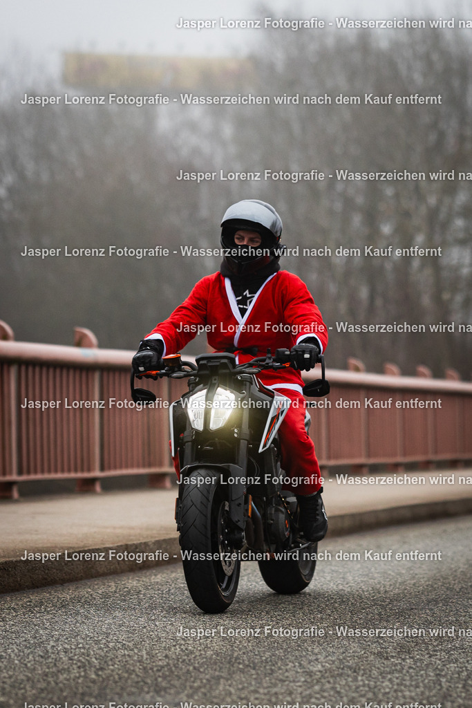 X-Mas Ride I Kiel I 2025 | Jasper Lorenz Fotografie - Realisiert mit Pictrs.com