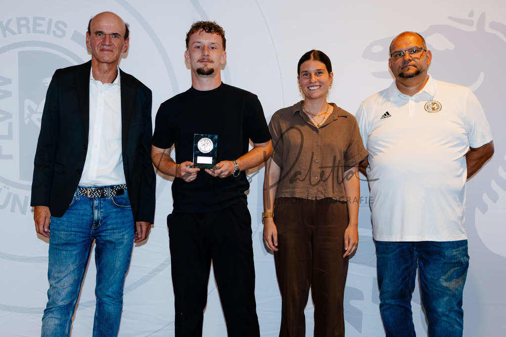 20260702-kreisfußballkonferenz-0096 | Das ist die Fotodatenbank für authentische Sportfotografie aus Münster: Markus Paletta fotografiert Teams, Sportler:innen, Kinder, Events & Unternehmen. - Realisiert mit Pictrs.com