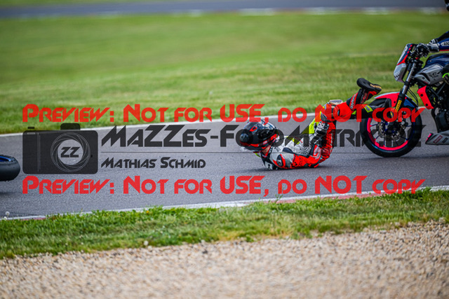 MaZZes_FotoMatrix_220506_91116 | Fotograf Mathias Schmid
Sportfotograf,
Eventfotograf,
Hochzeitsfotograf,
Portraitfotograf