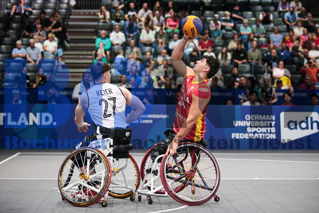 SES_TTG3X320250717-76 | bond - Realisiert mit Pictrs.com