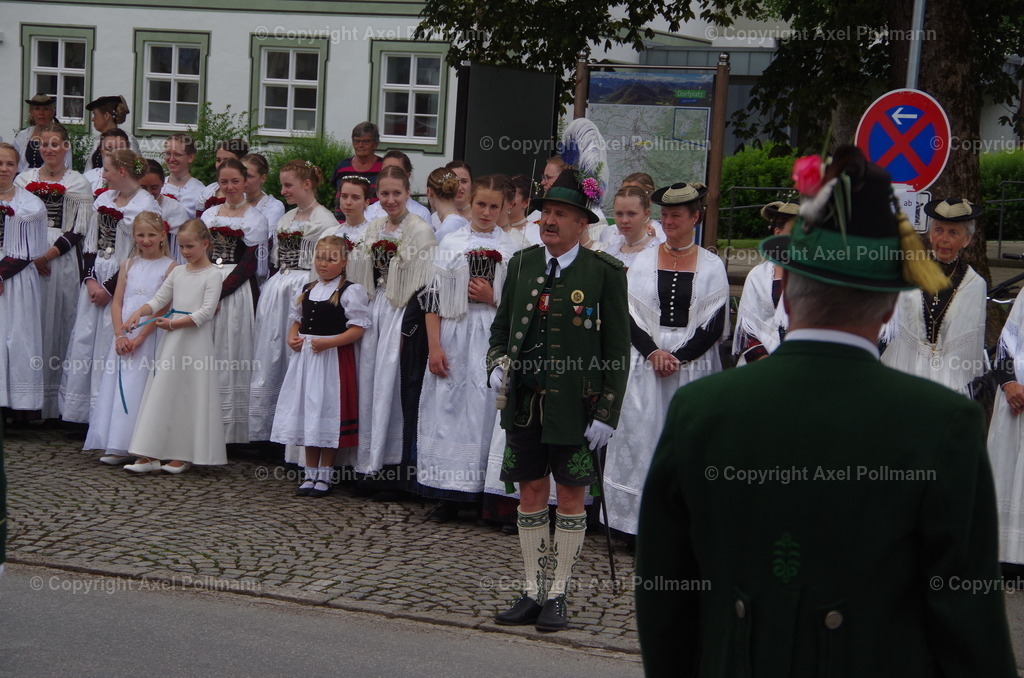 IMGP5791 | fotografiert von Axel PollmannLeonhardi Wallfahrt Benediktbeuern und Murnau, Fronleichnam, Fasching, Landschaft im Loisachtal und Benediktbeuern  - Realisiert mit Pictrs.com