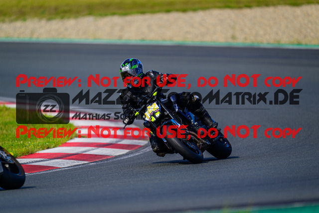 MaZZes_FotoMatrix_240724_6007705_2-406 | GELB