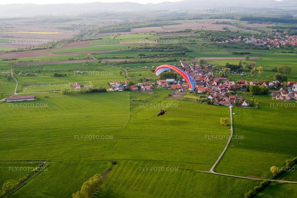 Aerial view: View of the town in Eschbach in the state Bas-Rhin, France.Photo: IMG_10682.jpg taken on 05/04/2008 by Werner Riehm/FLY-FOTO.comResolution of the original: 3456 x 2304 px