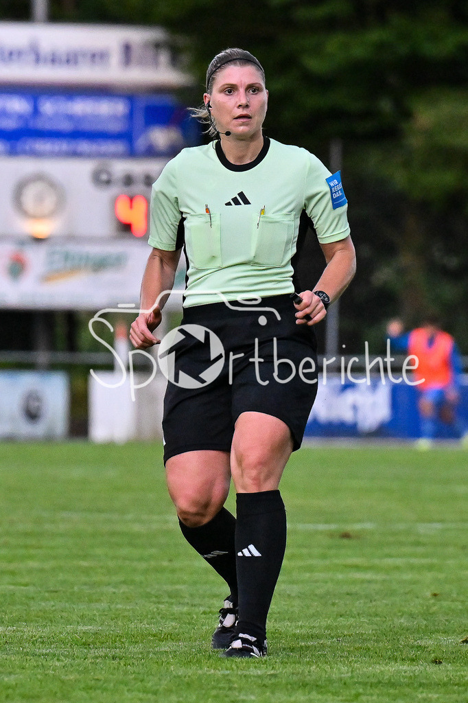 TSV Aindling - FV Illertissen | im Bild Schiedsrichterin Barbara KARMANN / Einzelfoto / Freisteller / Verbandspokal Bayern: TSV Aindling - FV Illertissen, TSV Aindling Hauptplatz am 05.08.2025
