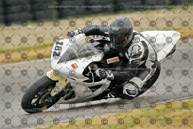 25bt05-1266 | markuskiefer.com - Realisiert mit Pictrs.com