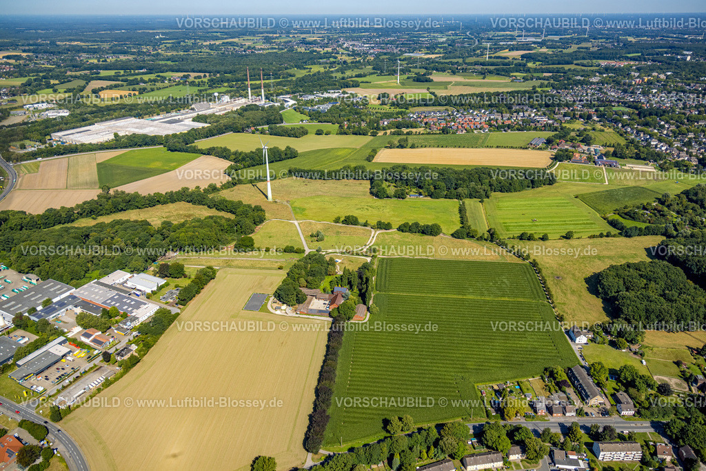Gladbeck250800525 | Luftbild, Landwirtschaftlicher Betrieb und grüne Bäume, Wiesen und Felder an der Bottroper Straße, Ellinghorst, Gladbeck, Ruhrgebiet, Nordrhein-Westfalen, Deutschland